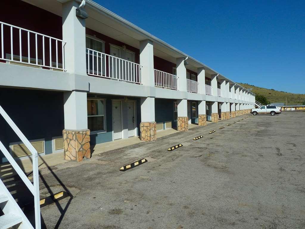 Americas Best Value Inn Алпайн Екстер'єр фото
